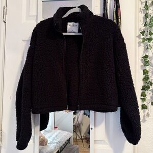 Hollister Black Sherpa Zip Up Sweater ✨